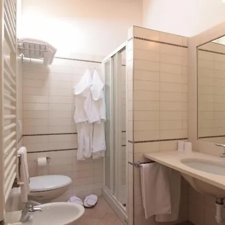 Acropolis 카톨리카