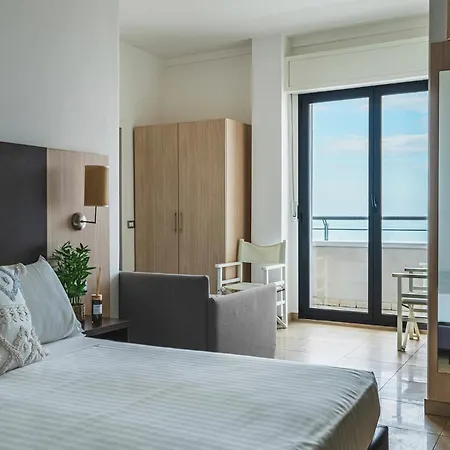 Acropolis Hotell Cattolica