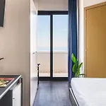Acropolis 3*