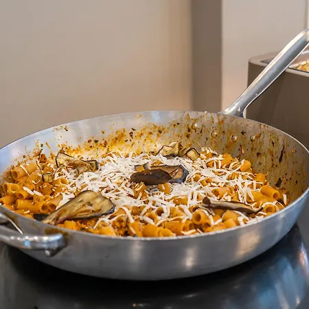 Acropolis קאטוליקה