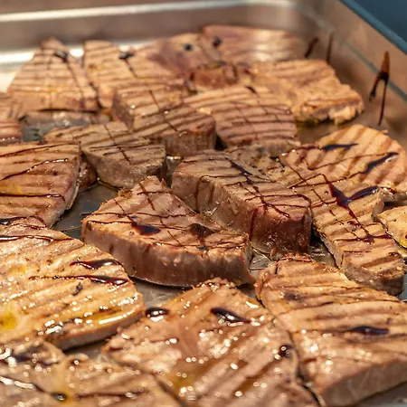 Acropolis מלון 3*