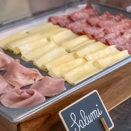 Acropolis Szálloda Cattolica