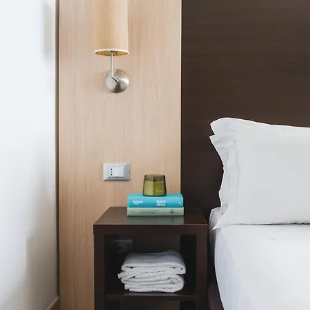 Acropolis Отель 3*