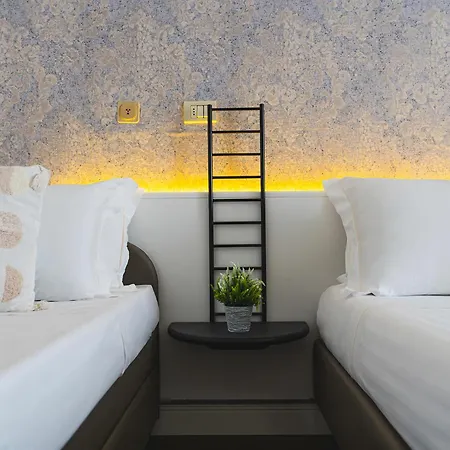 Отель Acropolis 3*
