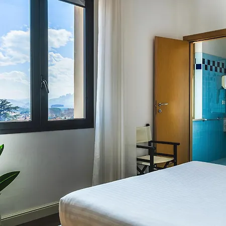 Acropolis Отель 3*