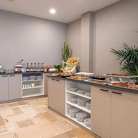 Acropolis 3* קאטוליקה