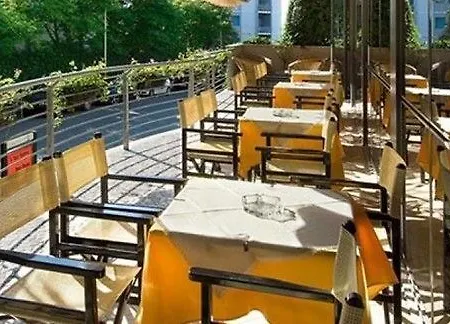 מלון Acropolis קאטוליקה