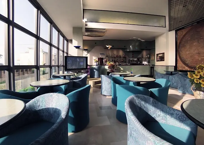 فندق Acropolis 3*